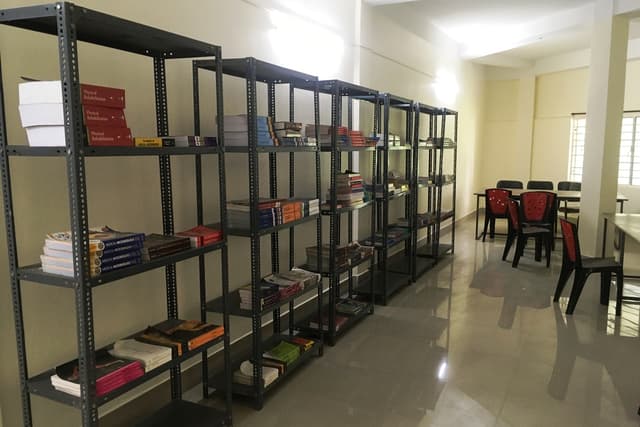 Malda Paramedical College